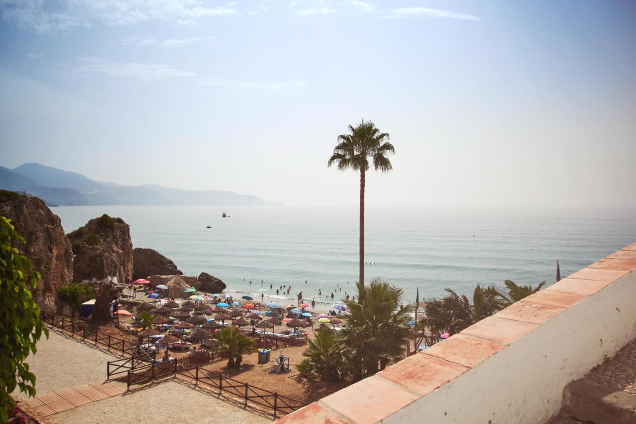 Balcon De Europa Apartment Nerja Exterior photo